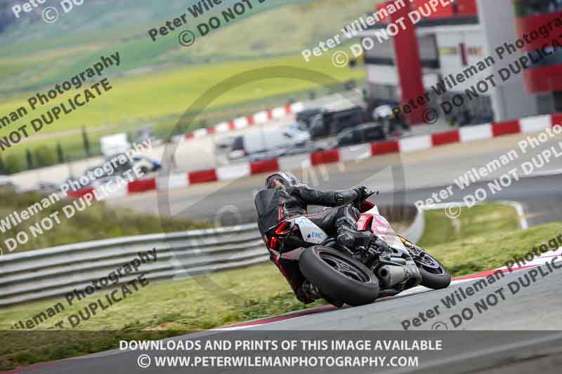 cadwell no limits trackday;cadwell park;cadwell park photographs;cadwell trackday photographs;enduro digital images;event digital images;eventdigitalimages;navarra;no limits trackdays;peter wileman photography;racing digital images;trackday digital images;trackday photos